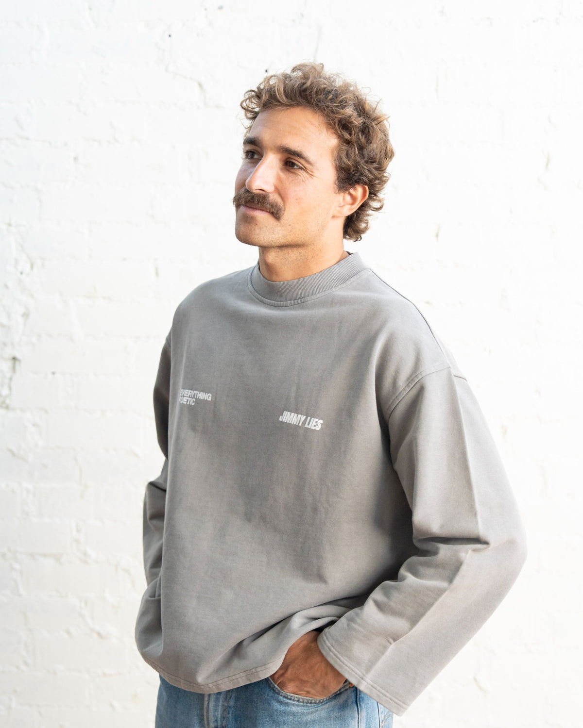 NISC LIGHT GREY CREWNECK