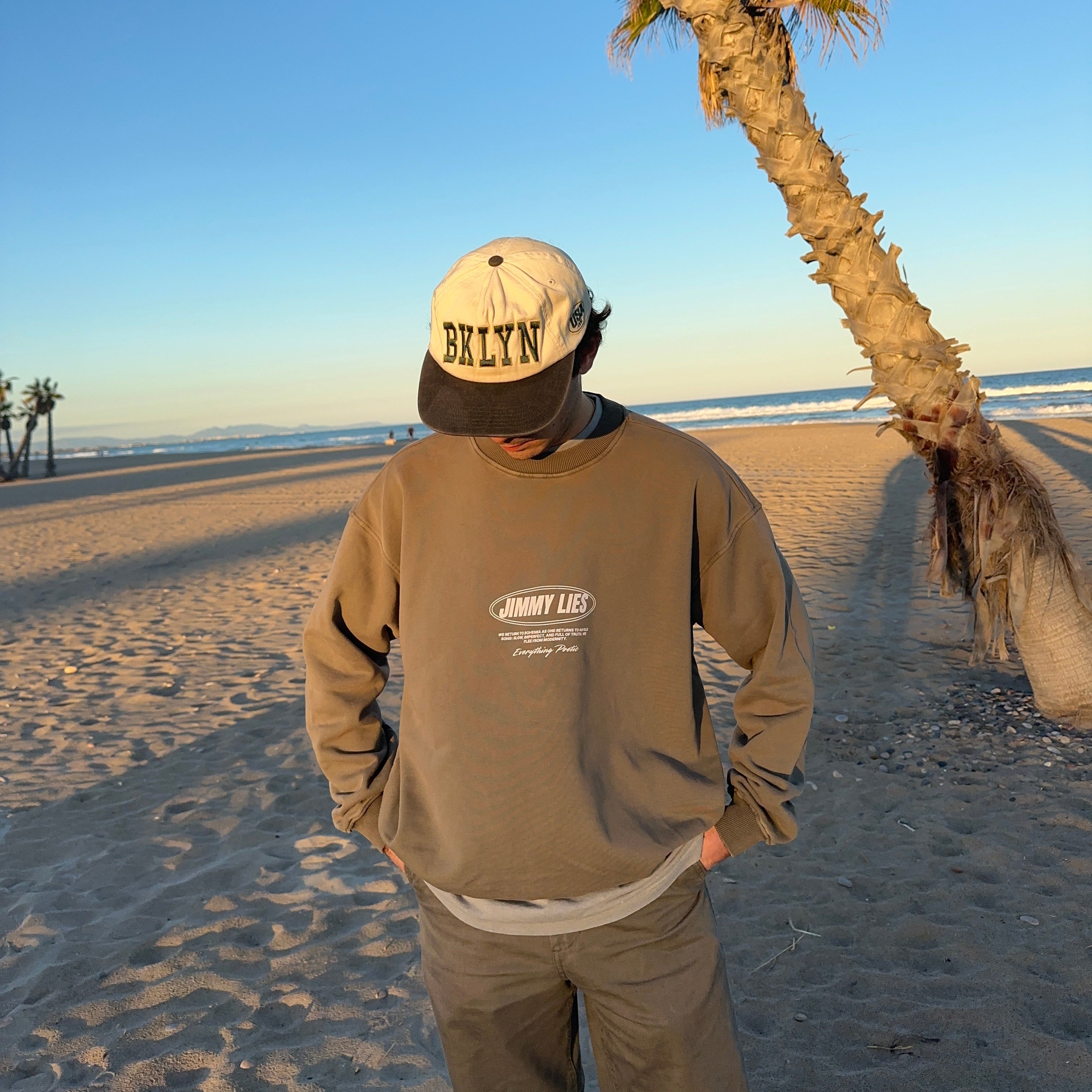 RETRO GREEN CREWNECK