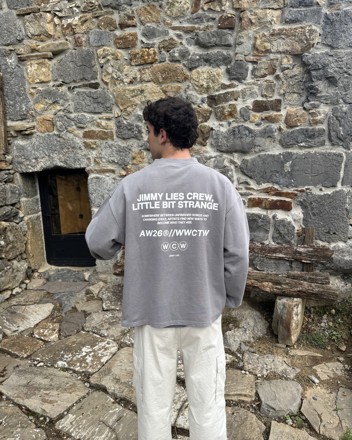 NISC LIGHT GREY CREWNECK