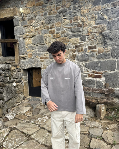 NISC LIGHT GREY CREWNECK